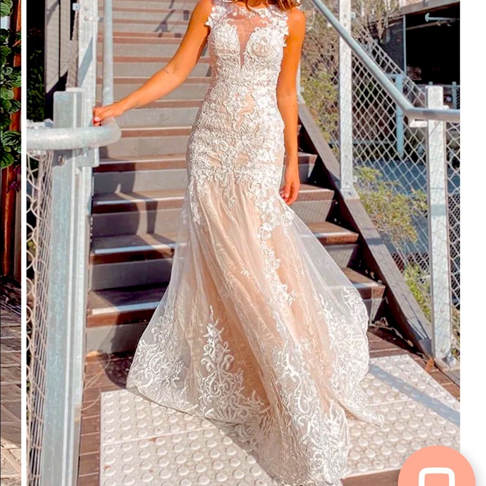 BRAND NEW ✨Beautiful Wedding Dress ✨